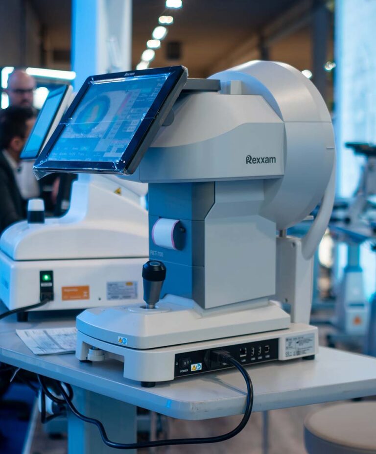 RET-700, Topógrafo com Auto Refrator, da marca REXXAM